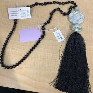 NWT Gorgeous, Multi Shades Of Jade and Pearl Necklace By Gardenia